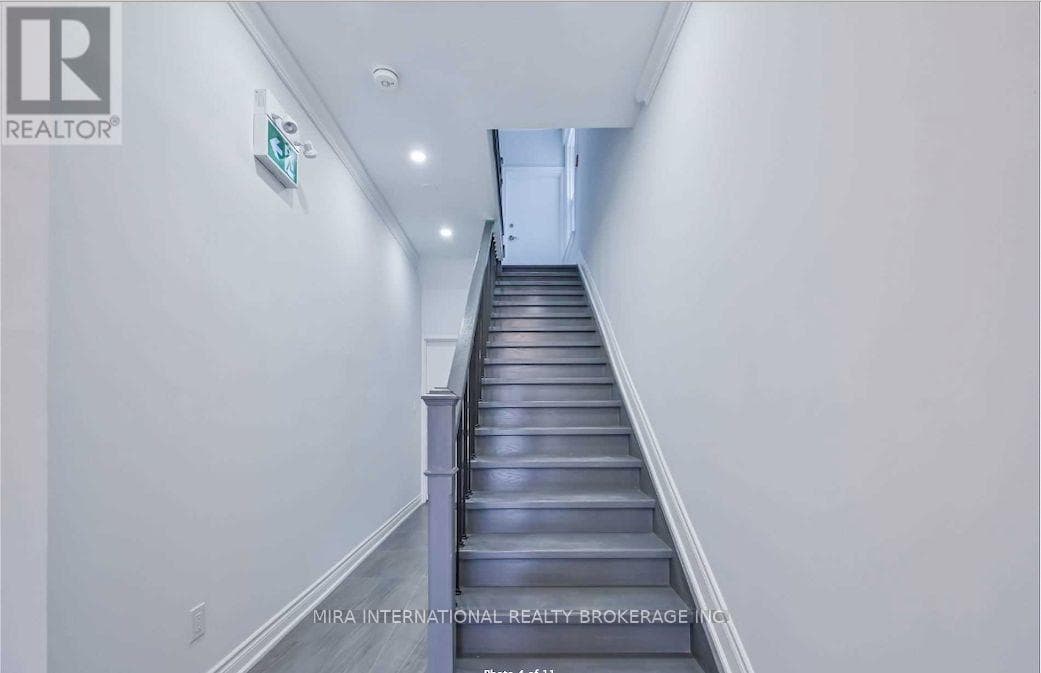 202 - 414 DUNDAS STREET E — 2-bedroom House in 414  DUNDAS STREET E, Toronto — photo 2