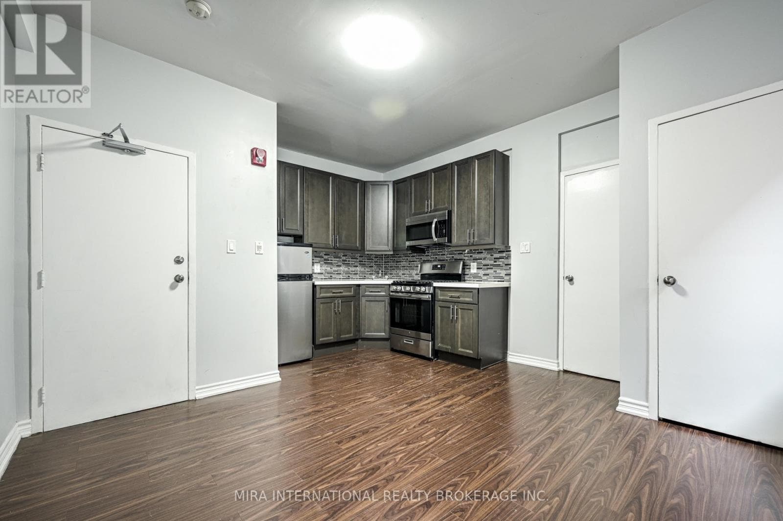 202 - 70 MELBOURNE AVENUE — 1-bedroom House in 70  MELBOURNE AVENUE , Toronto — photo 2