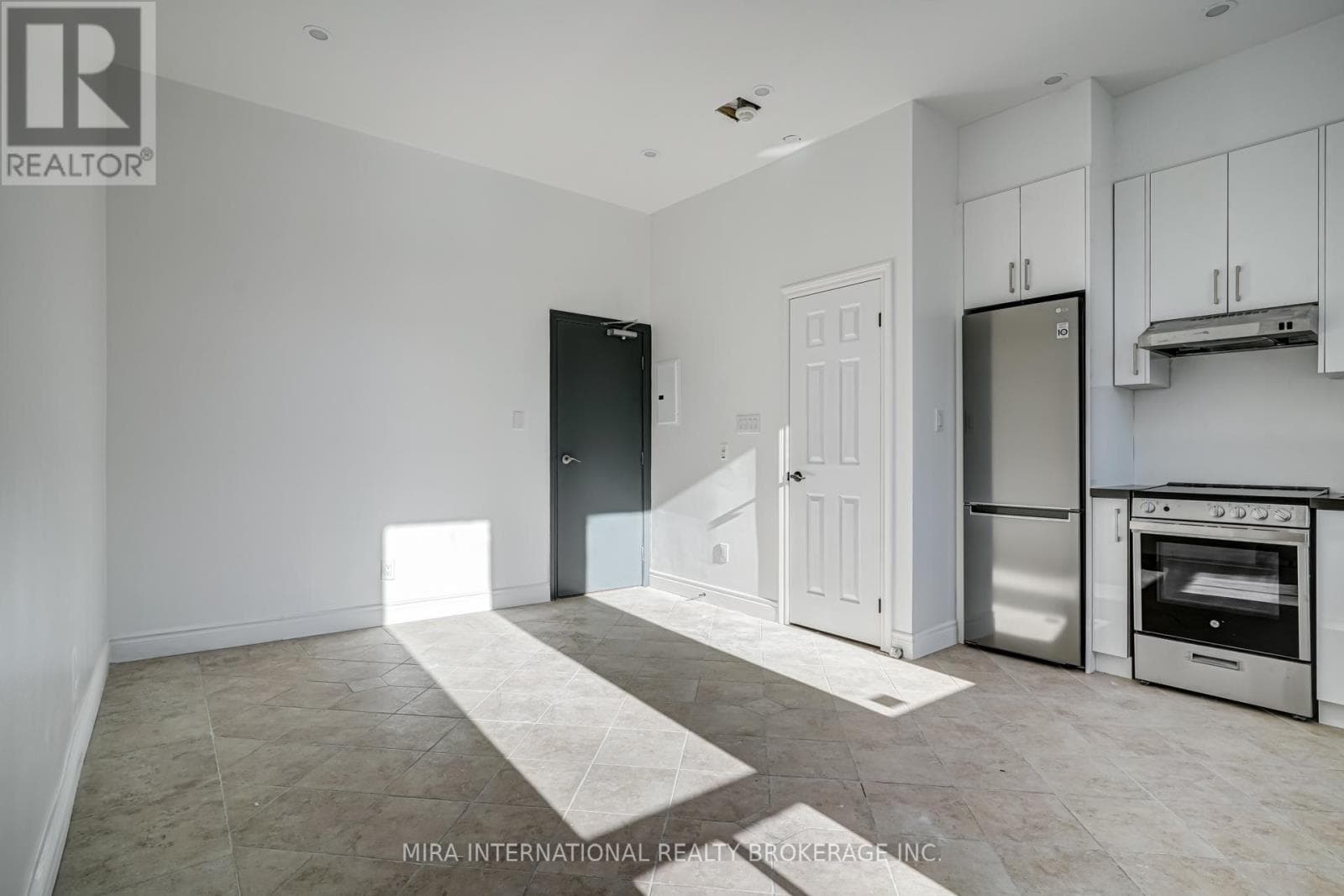 103 - 180 SHERBOURNE STREET — 1-bedroom Apartment in 180   SHERBOURNE STREET , Toronto — photo 3