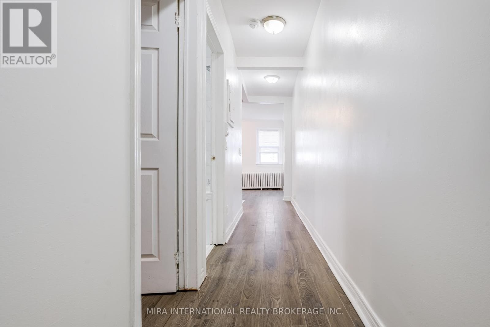 A4 - 98 LEUTY AVENUE — 1-bedroom House in 98   LEUTY AVENUE, Toronto — photo 4