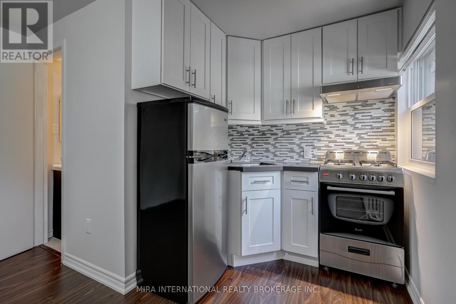 105 - 70 MELBOURNE AVENUE — 1-bedroom House in 70   MELBOURNE AVENUE , Toronto — photo 2