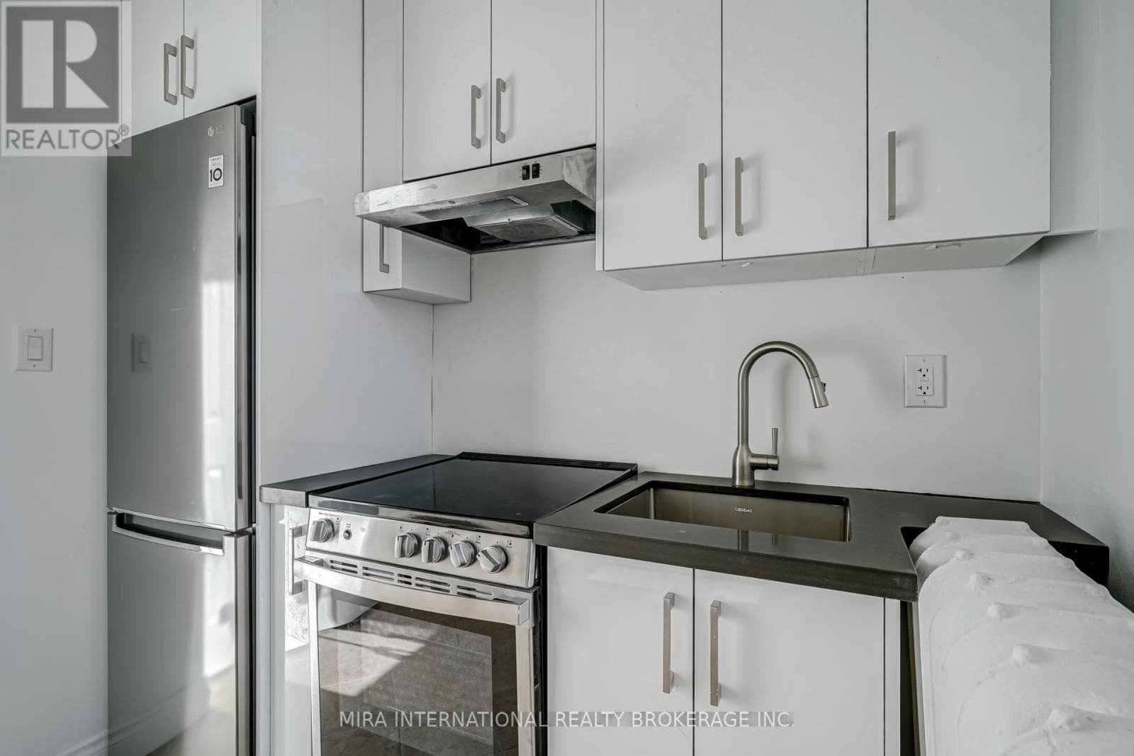 103 - 180 SHERBOURNE STREET — 1-bedroom Apartment in 180   SHERBOURNE STREET , Toronto — photo 6