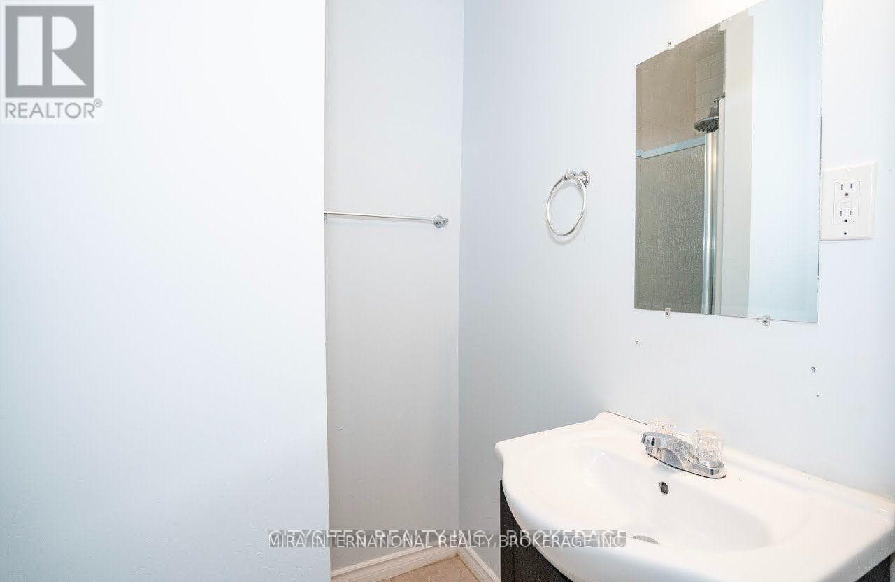 205 - 70 MELBOURNE AVENUE — 1-bedroom House in 70  MELBOURNE AVENUE, Toronto — photo 3