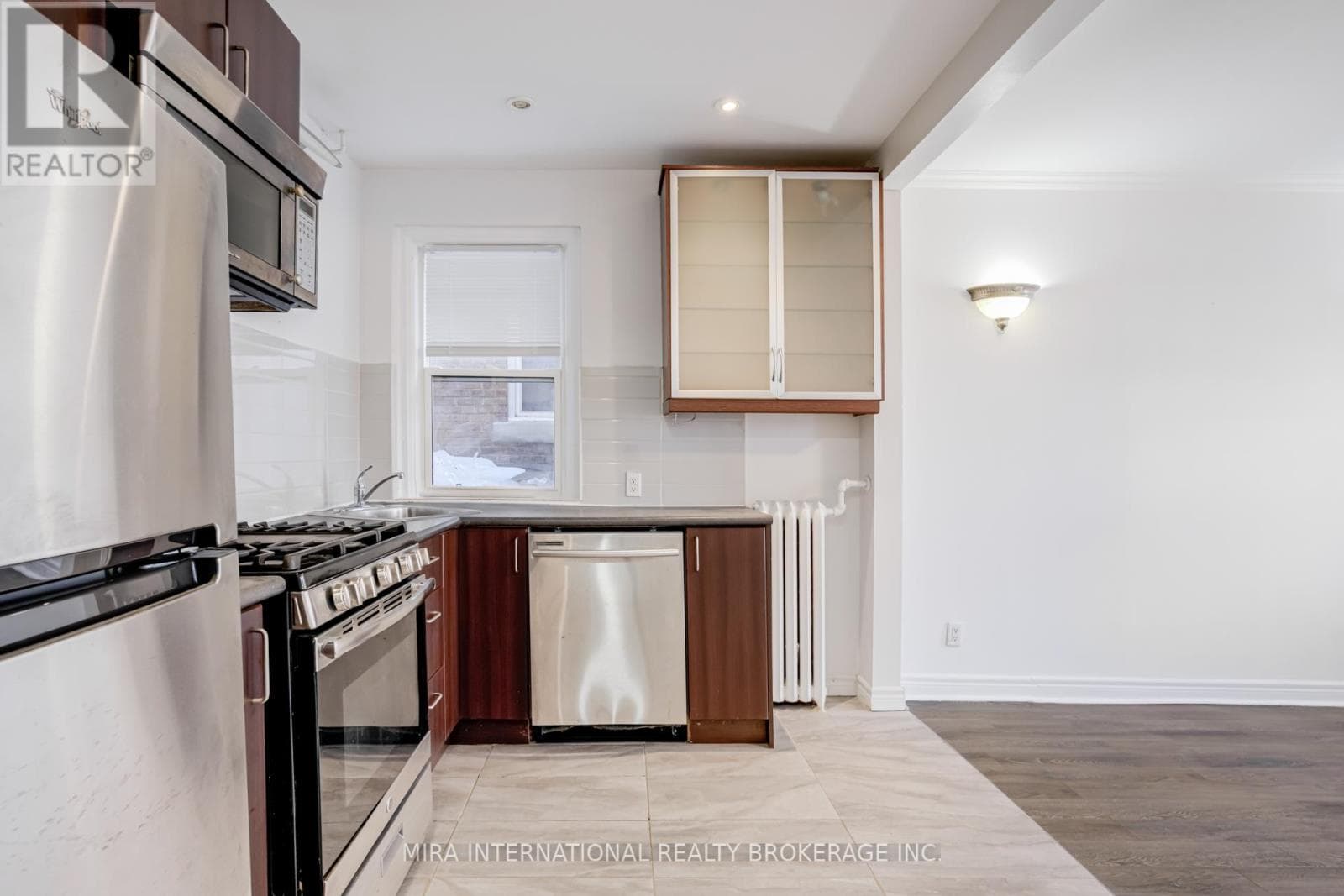A4 - 98 LEUTY AVENUE — 1-bedroom House in 98   LEUTY AVENUE, Toronto — photo 5