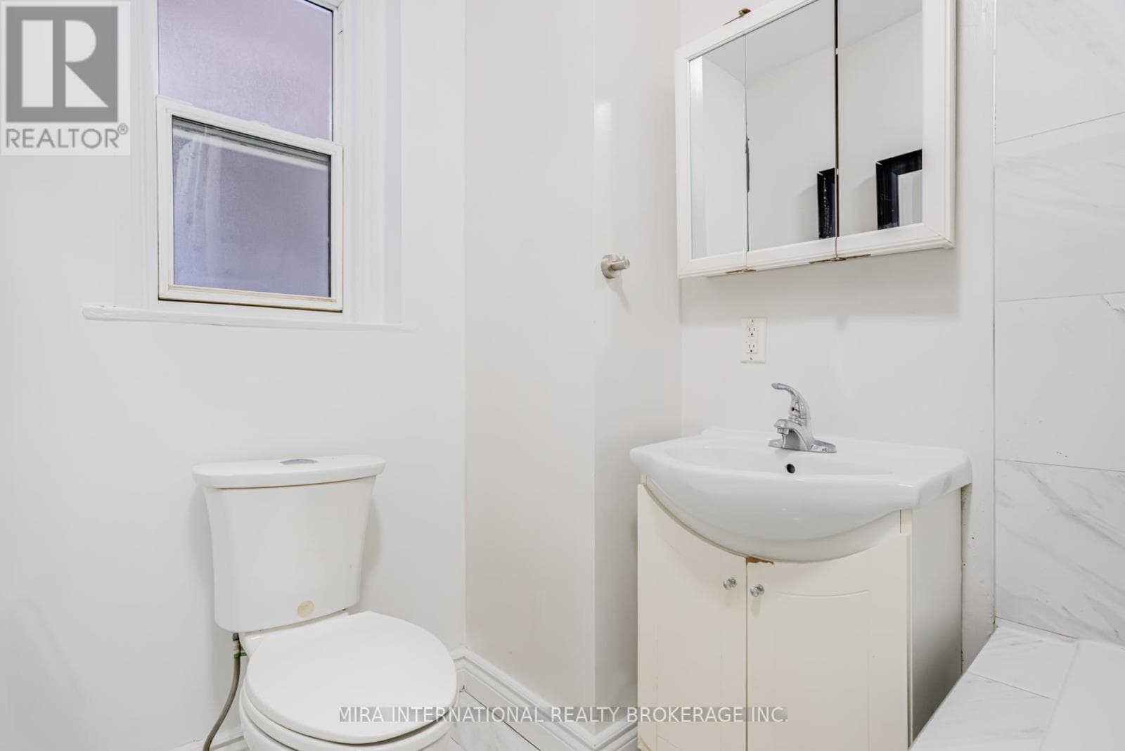 A4 - 98 LEUTY AVENUE — 1-bedroom House in 98   LEUTY AVENUE, Toronto — photo 17