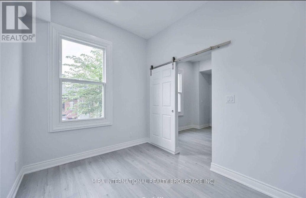 202 - 414 DUNDAS STREET E — 2-bedroom House in 414  DUNDAS STREET E, Toronto — photo 9