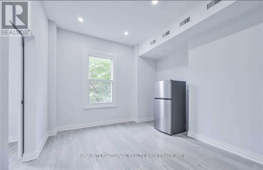 202 - 414 DUNDAS STREET E — 2-bedroom House in 414  DUNDAS STREET E, Toronto — photo 6