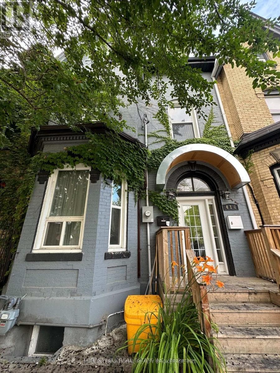 B1 - 414 DUNDAS STREET E — 1-bedroom House in 414  DUNDAS STREET , Toronto